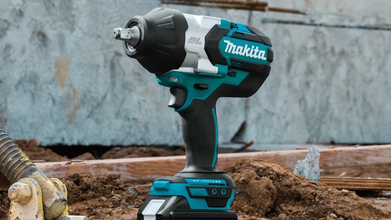 Makita 1/2-inch-drive impact wrench