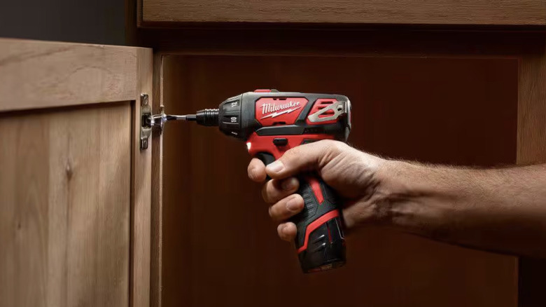 M12 ¼-inch Hex Screwdriver in use