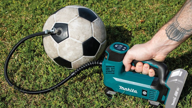 Makita portable inflator