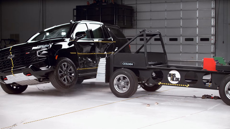 2024 Chevrolet Tahoe updated side IIHS crash test image