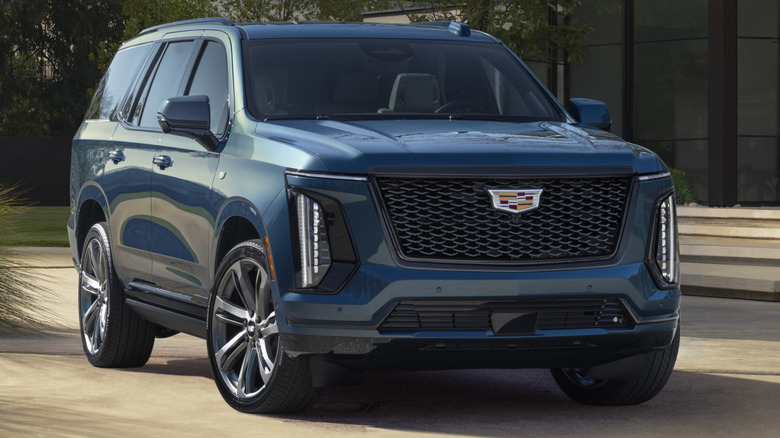 2025 Cadillac Escalade huge front fascia