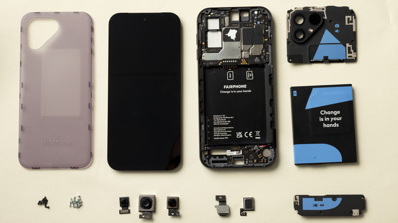 Fairphone 5 teardown