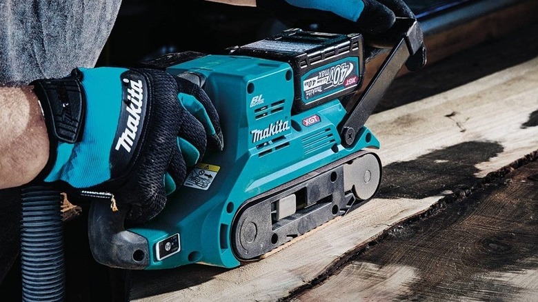 Makita 40V Max XGT Belt Sander