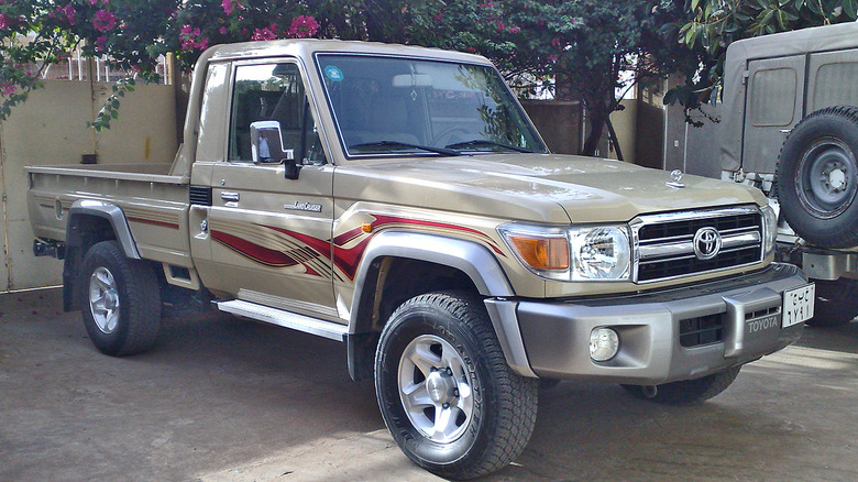 Toyota Land Cruiser J70