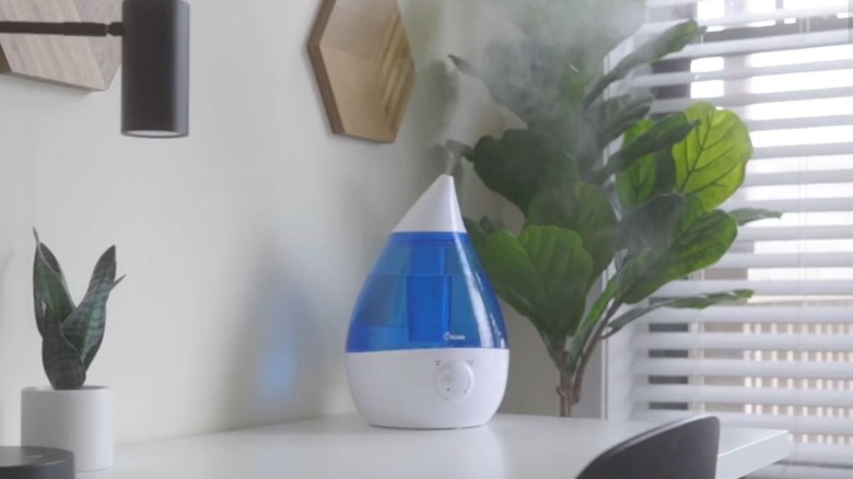 Crane drop humidifier