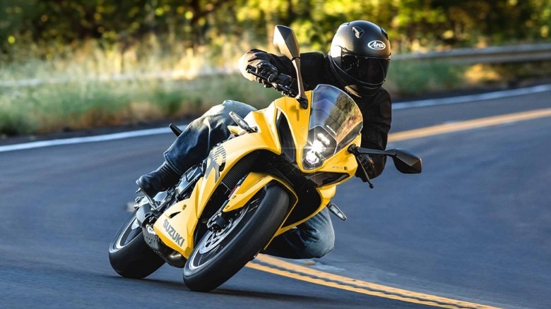 Rider turning on Suzuki GSX-8R