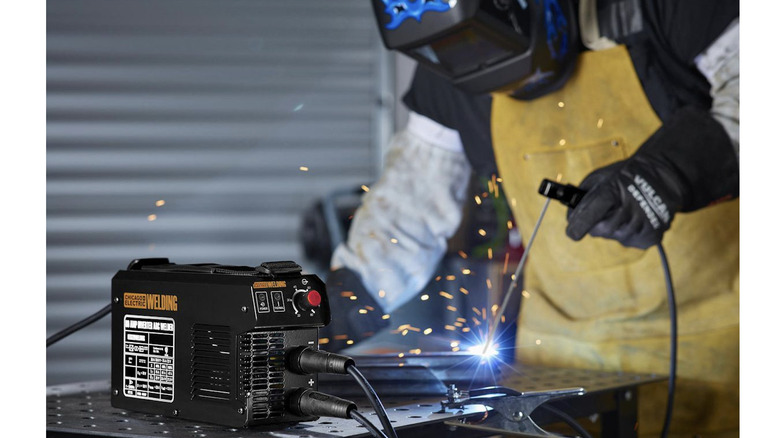 Chicago Electric 80-amp Inverter Arc Welder being used