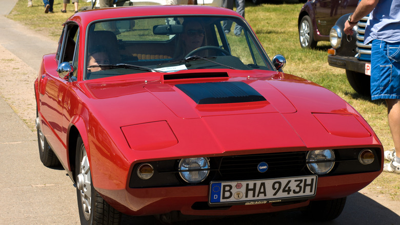 Red Saab Sonett III