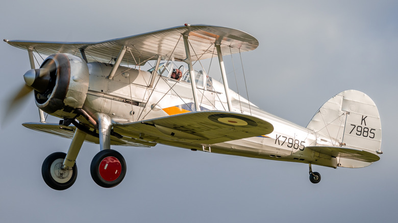 Gloster Gladiator in flight