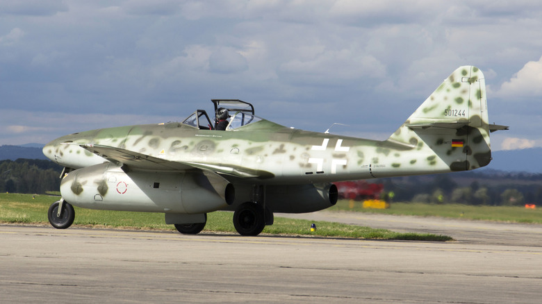 Messerschmitt Me 262 sitting on runway