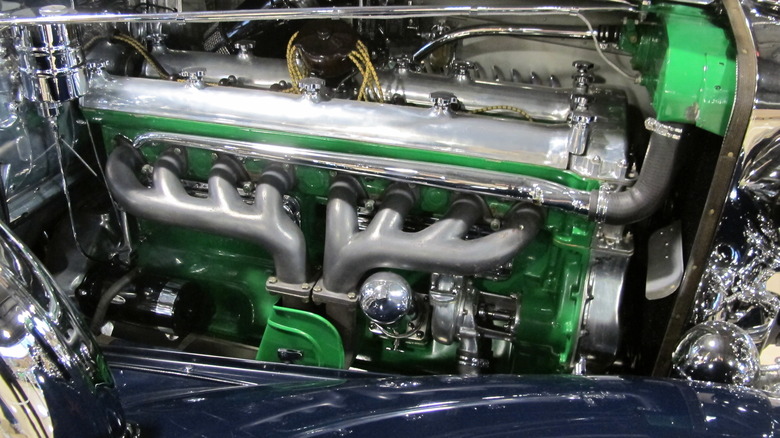 Duesenberg J engine