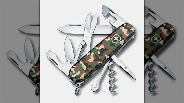 Green Fatigue Victorinox Climber with tools open