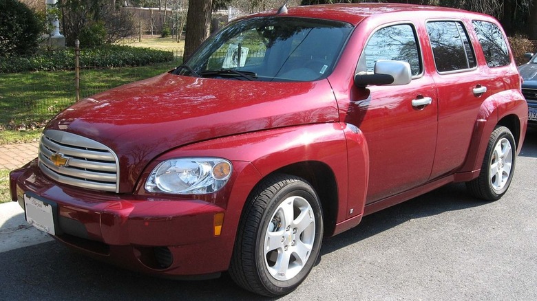 A red 2006-2007 Chevrolet HHR LS