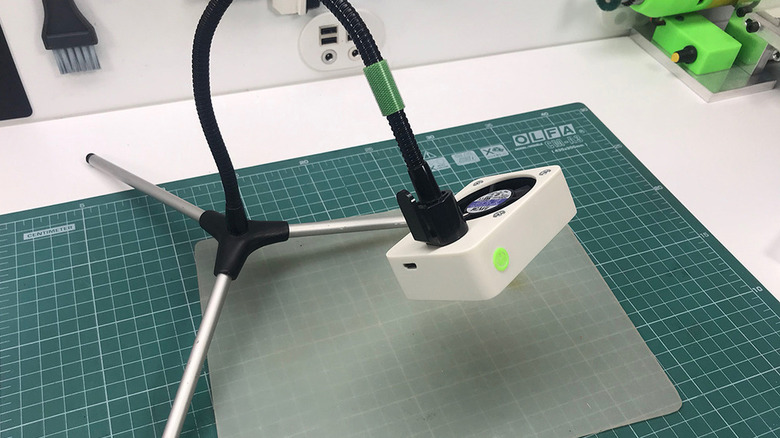 3D printed solder smoke extractor