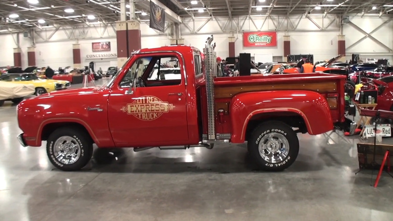 dodge lil red express truck