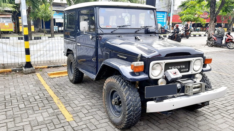 Toyota FJ40 Land Cruiser