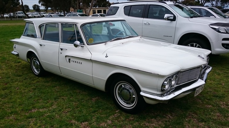 1961 Dodge Lancer parked grass