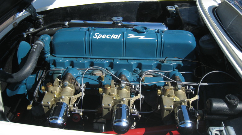 Chevy Blue Flame engine