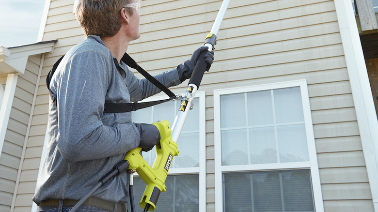 Ryobi 18-foot Telescoping Extension Pole 