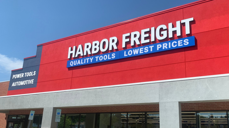 Harbor Freight storefront