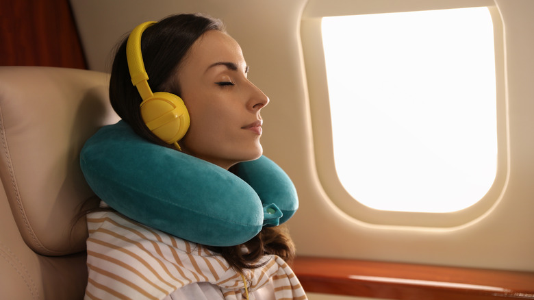 headphones on airplane