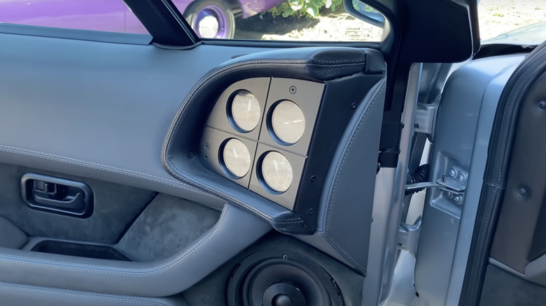 Jaguar XJ220 gauges