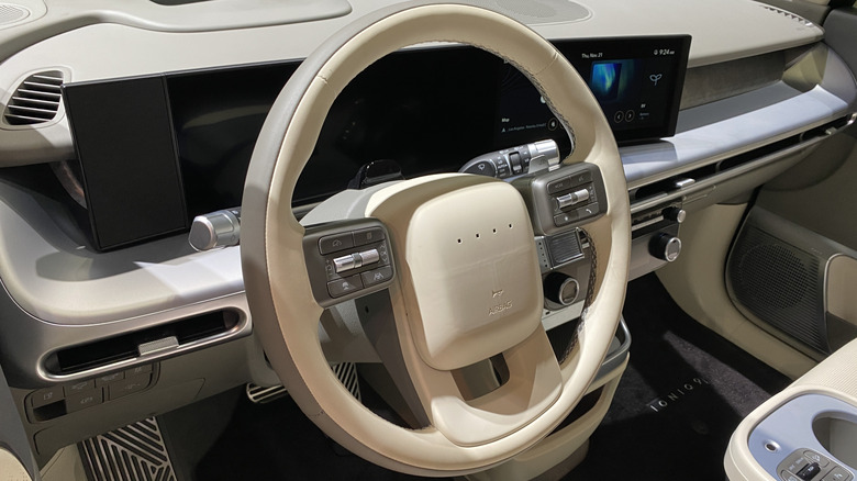 2026 Hyundai IONIQ 9 steering wheel