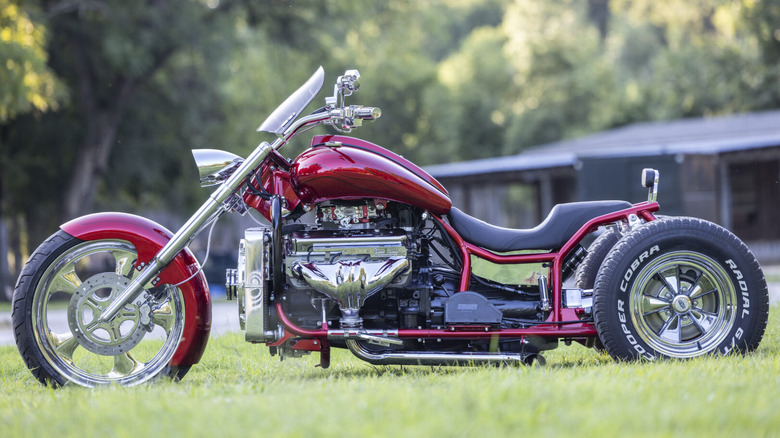 Maroon boss hoss dragon trike