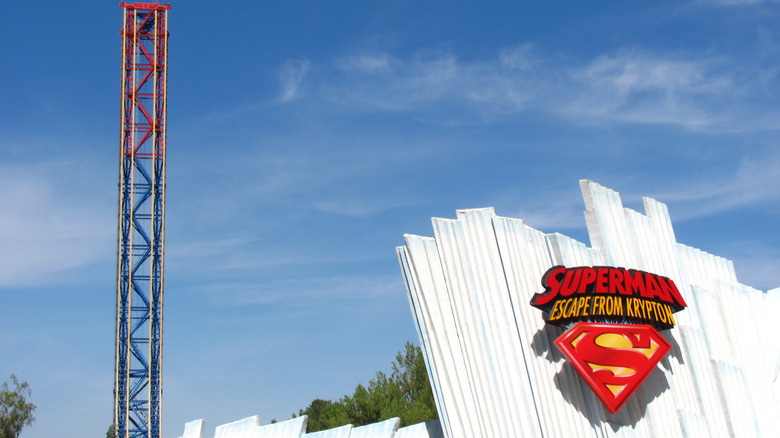 The Superman: Escape from Krypton roller coaster and sign in Valencia, California.