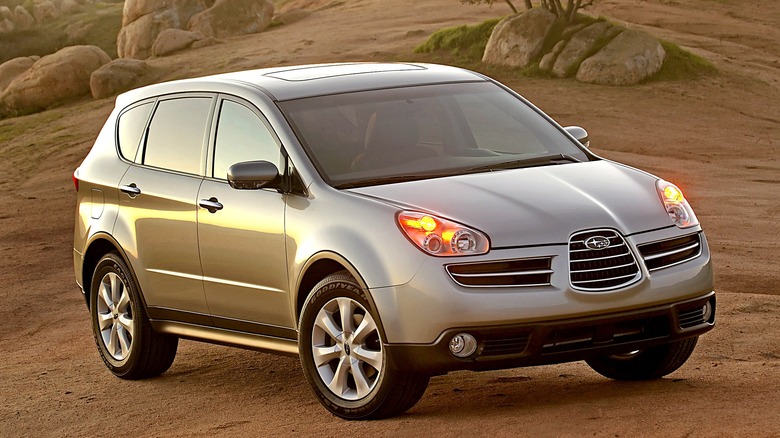 The Subaru B9 Tribeca in silver, front 3/4 view