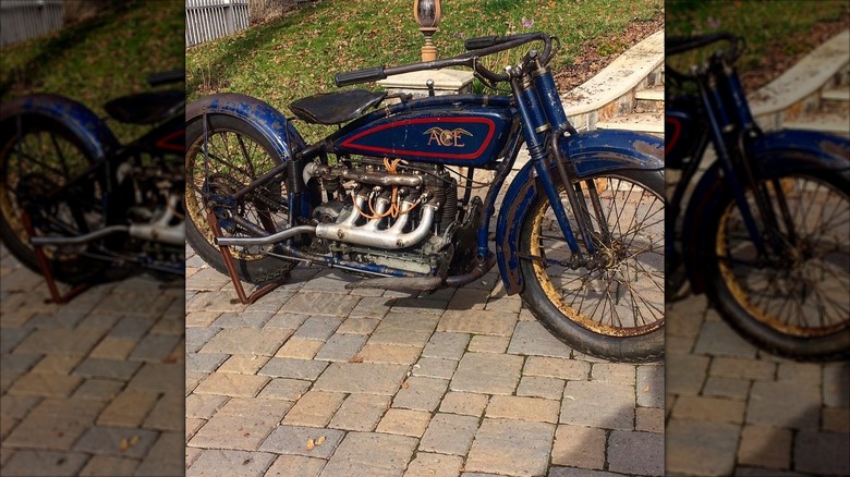 Picture of the 1922 ACE from American Pickers after they got it running.