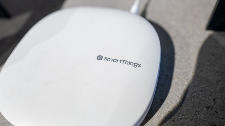 Samsung SmartThings Hub device