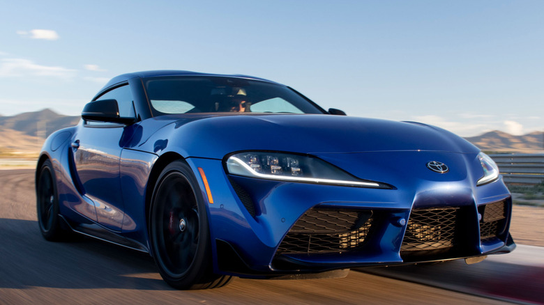 Front 3/4 view of 2025 Toyota GR Supra