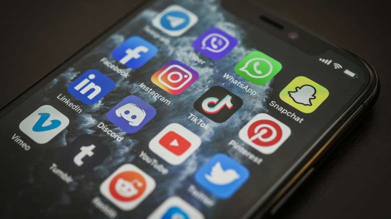 Popular social media platforms used for video sharing 