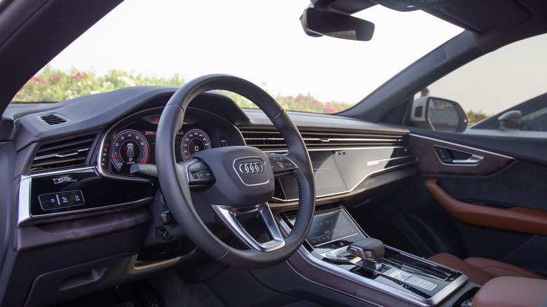 Audi Q8 interior