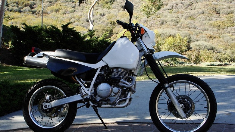 White 1993 Honda XR650L