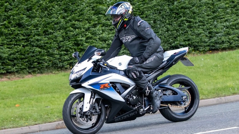 2010 GSXR 750 With rider