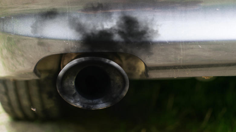 Black exhaust out of tailpipe