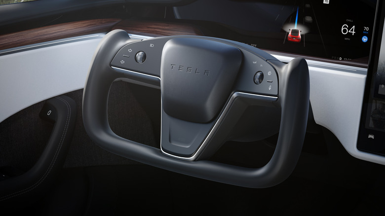 Tesla Model S steering yoke