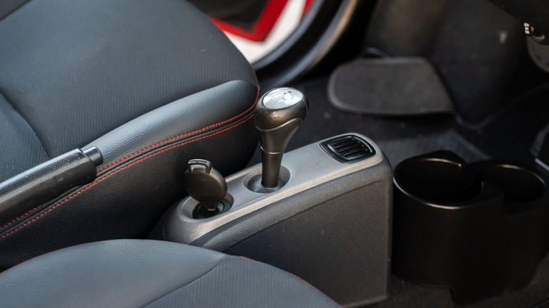 The shifter inside the Smart Fortwo