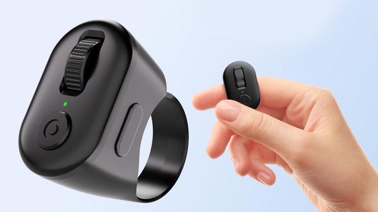 A Bluetooth scrolling ring with a scroll wheel and an on-off button