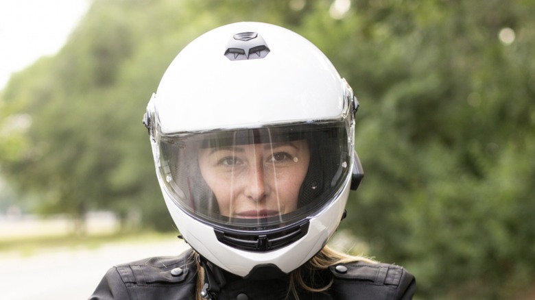 Motorcycle helmet