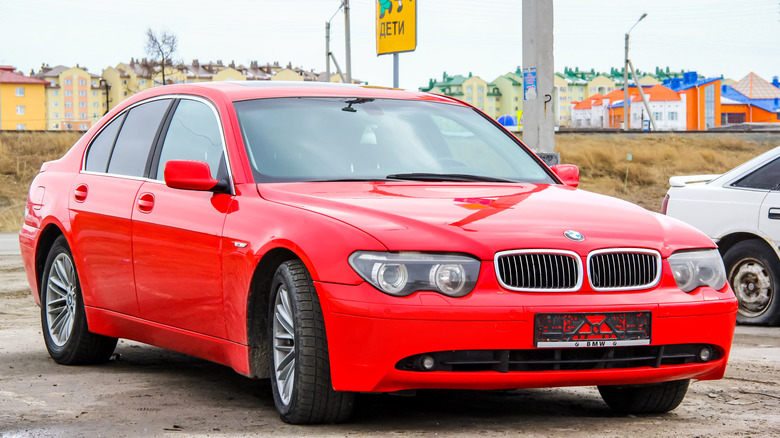 The E65 BMW 7 Series in red, front 3/4 view