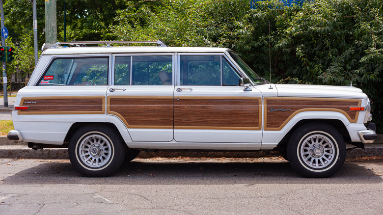 Jeep  Grand Wagoneer