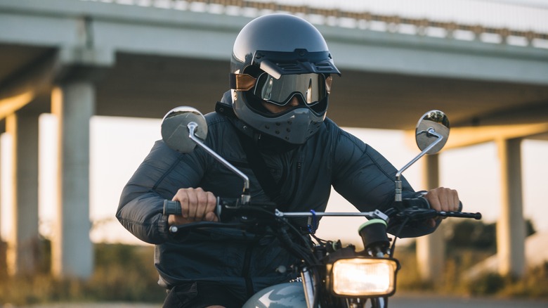 Motorcyclist with goggles