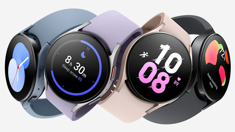Samsung Galaxy Watch 5, 4 colored bands