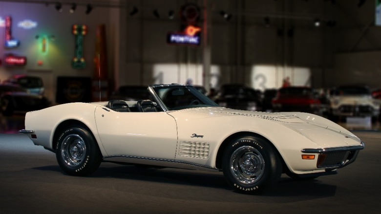 Front 3/4 view of 1970-72 Corvette Stingray ZR-1 convertible