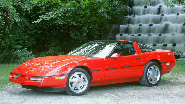 Front 3/4 view of 1990-95 Corvette Stingray ZR-1 Coupe