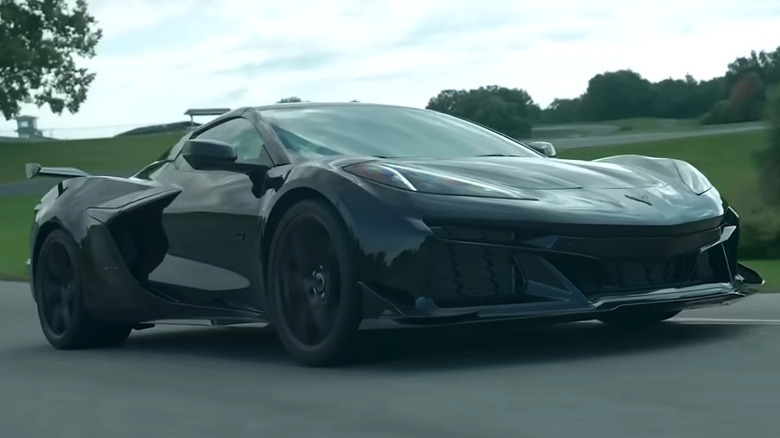 C8 Z06 on the track