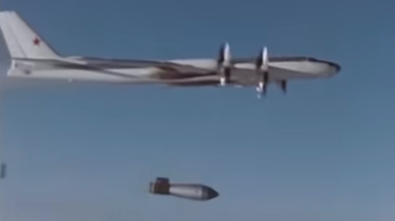 Tu-95 dropping Tsar Bomba